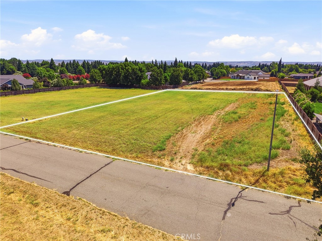 13950 Persimmon Lane Property Photo 4