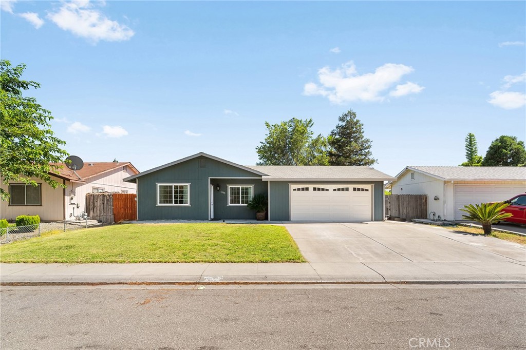 1033 Date Street Property Photo 15