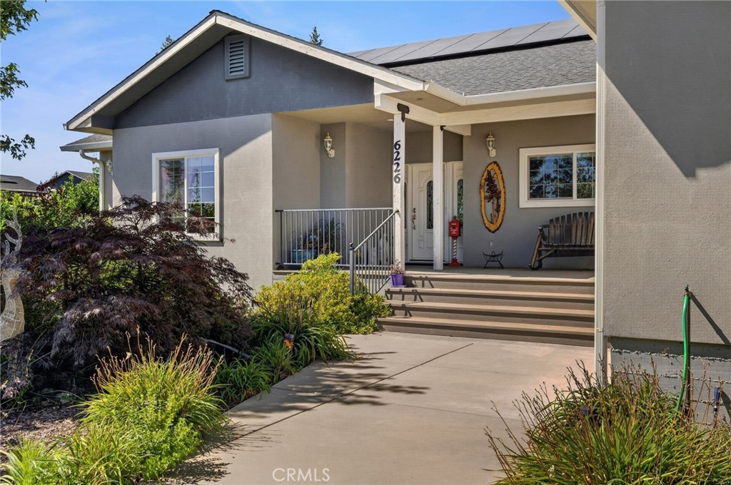 6226 Graham Property Photo 5