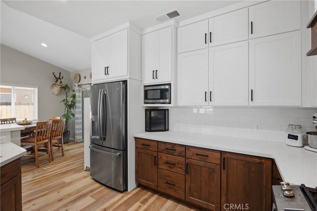 689 Apricot Circle Property Photo 10