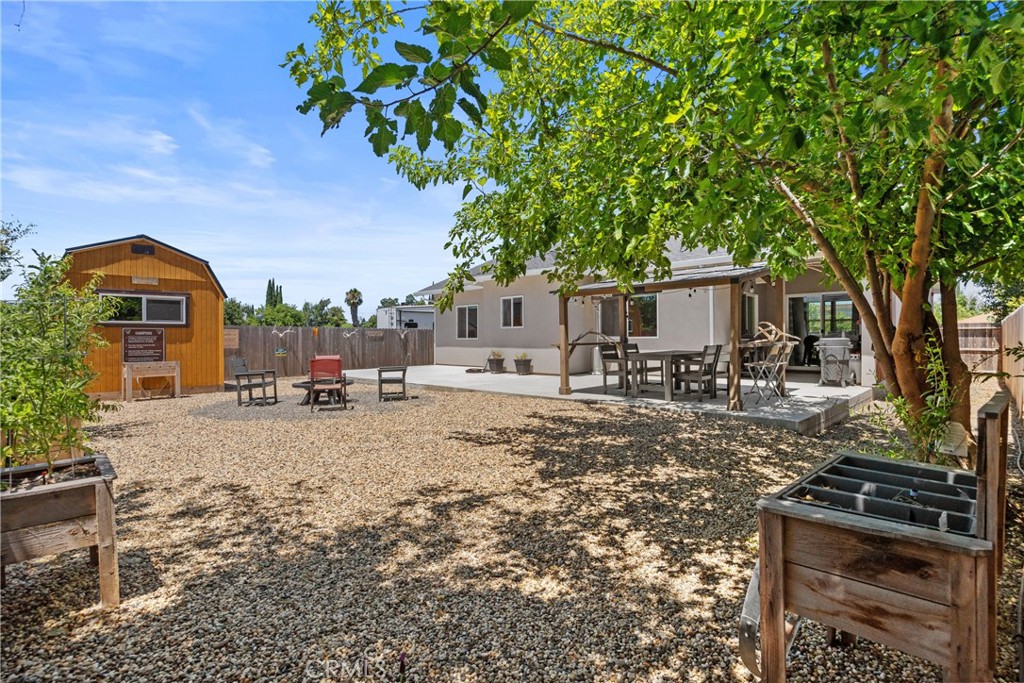 689 Apricot Circle Property Photo 17