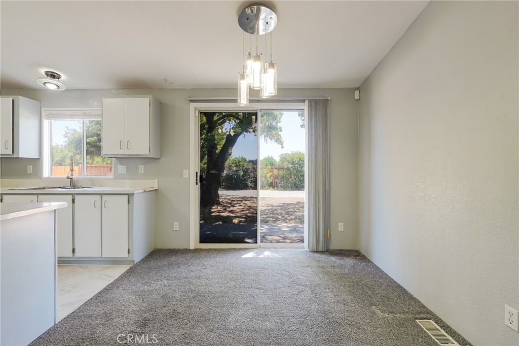 13742 Trinity Property Photo 9