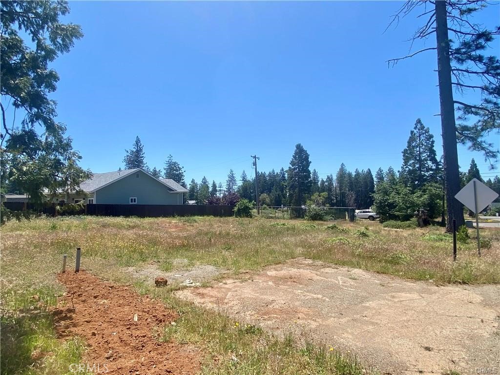 14166 Creston Property Photo 2