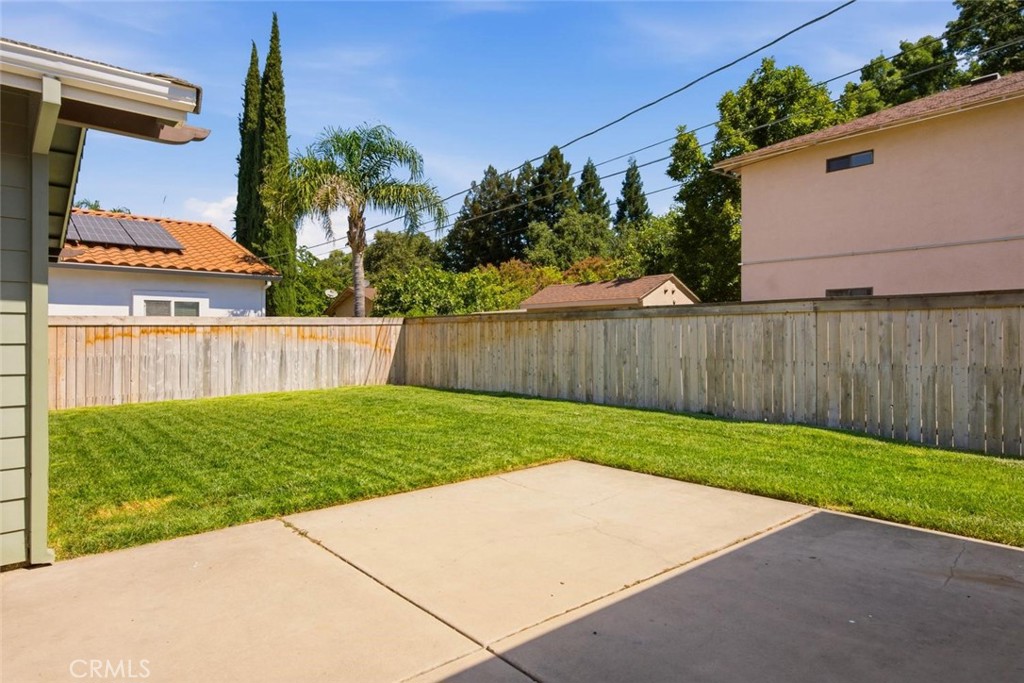 1192 Filbert Ave Property Photo 39
