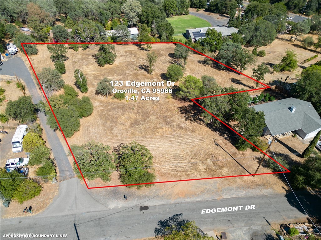 123 Edgemont Drive Property Photo 5
