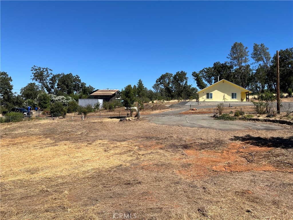 180 Harris Lane Property Photo 4