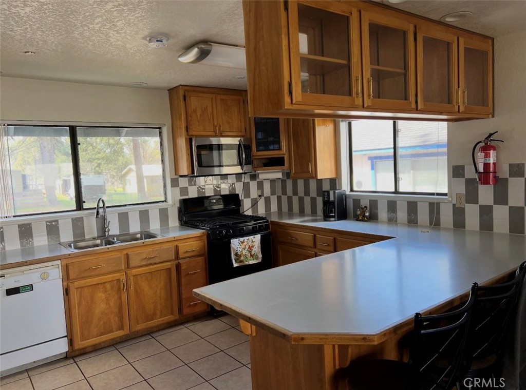 21729 2nd Property Photo 5