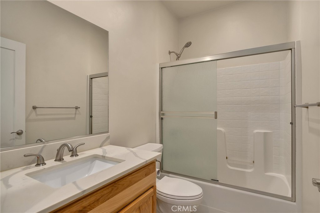 5522 Clark Property Photo 10