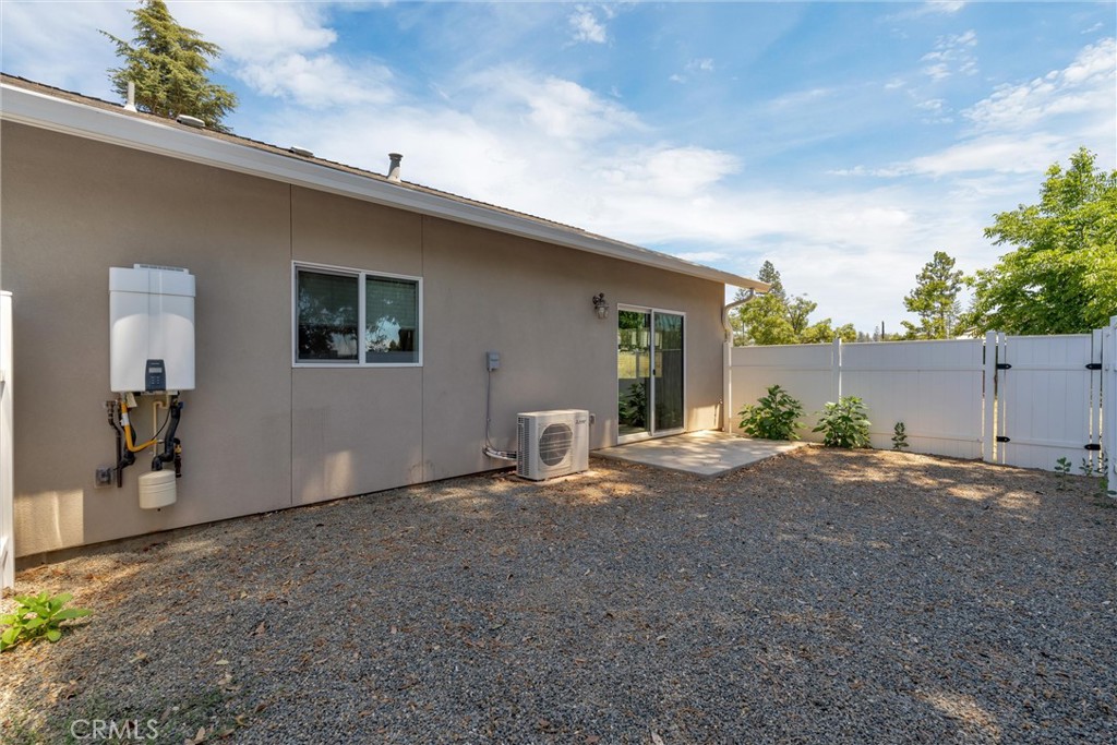 5522 Clark Property Photo 15