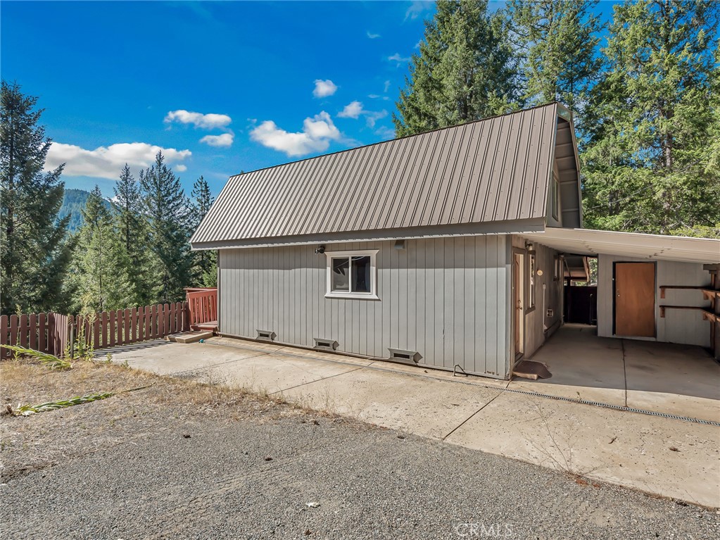 271 Millview Drive Property Photo 5
