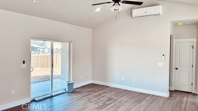 3851 Honey Run Road Property Photo 6