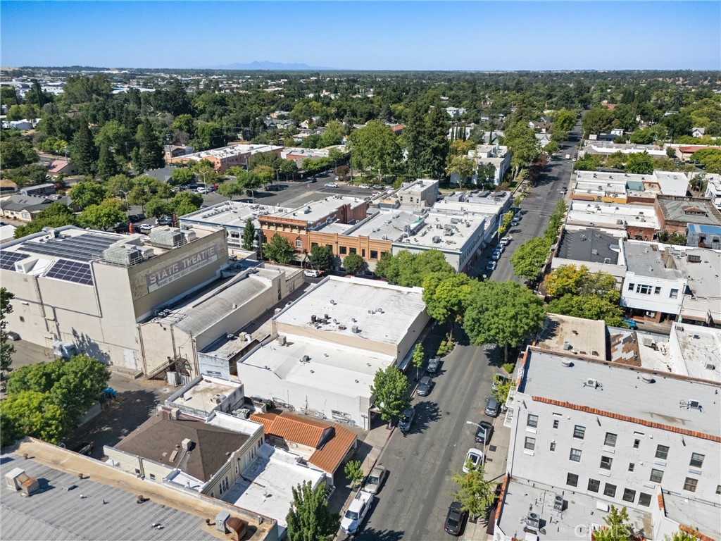 2041 Bird Street Property Photo 5