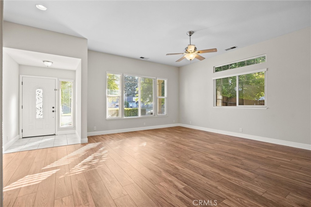30 Herlax Property Photo 5
