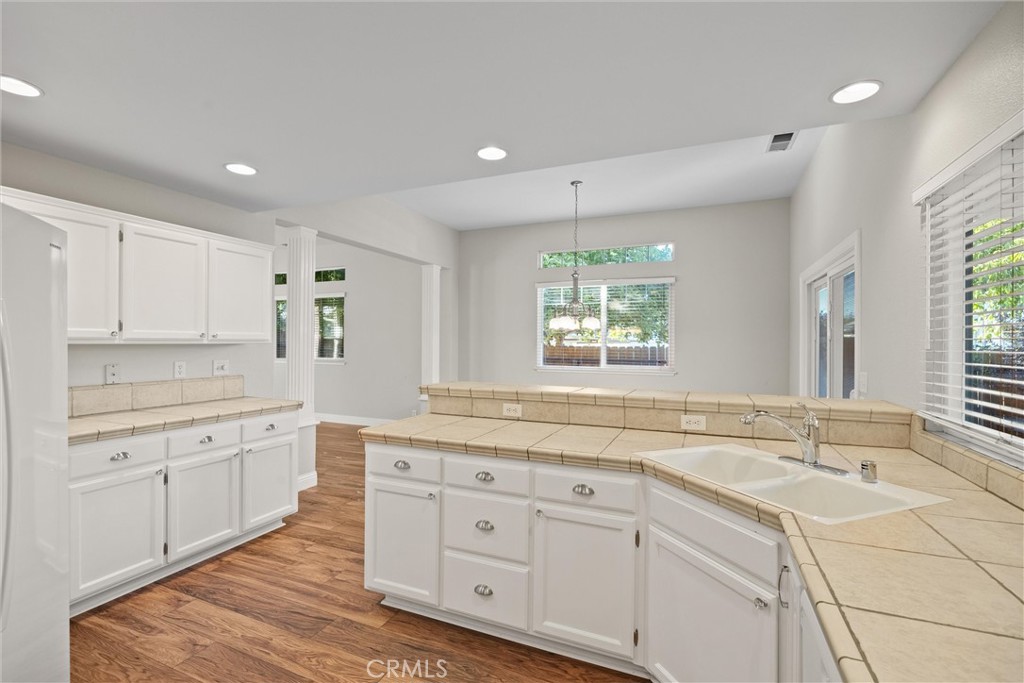 30 Herlax Property Photo 12