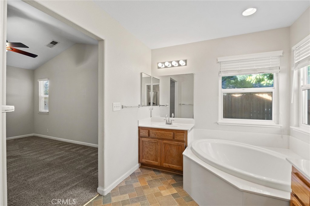 30 Herlax Property Photo 19
