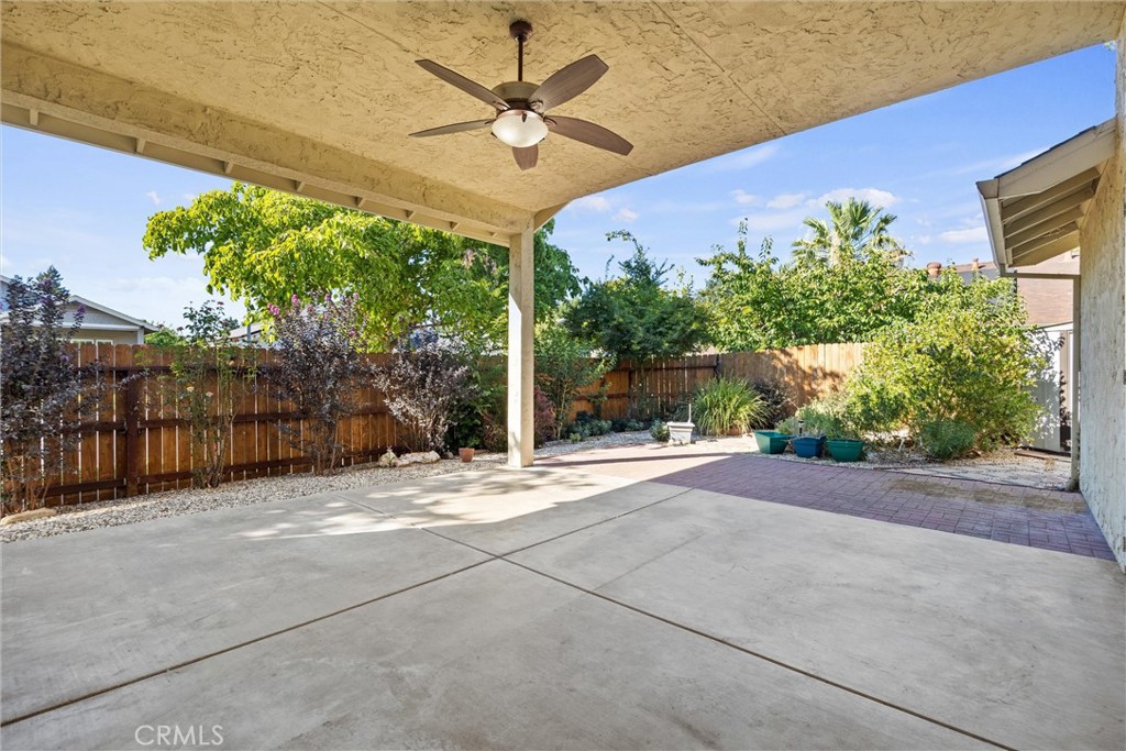30 Herlax Property Photo 28