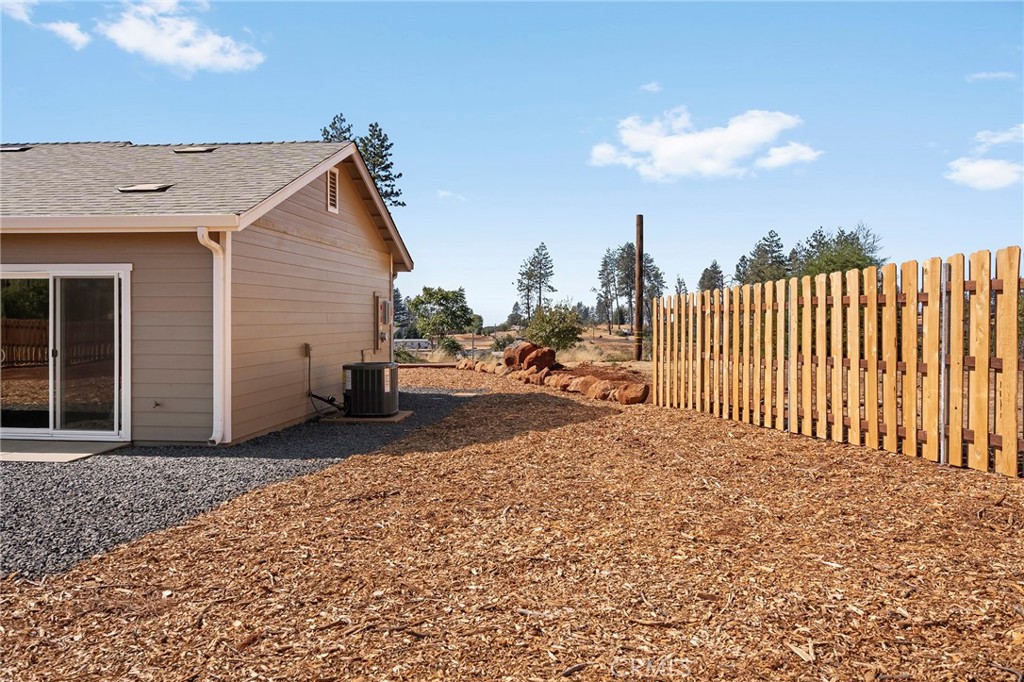 5960 Hayes Property Photo 36