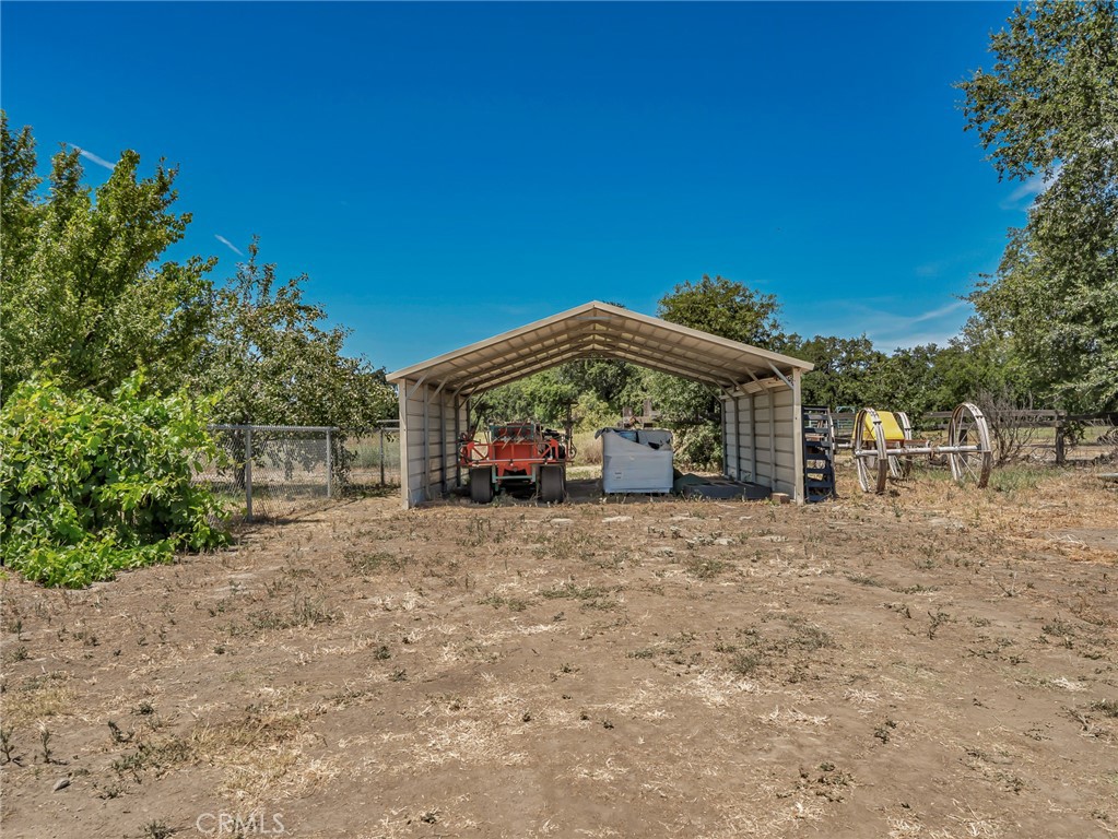 18680 Apple Road Property Photo 16