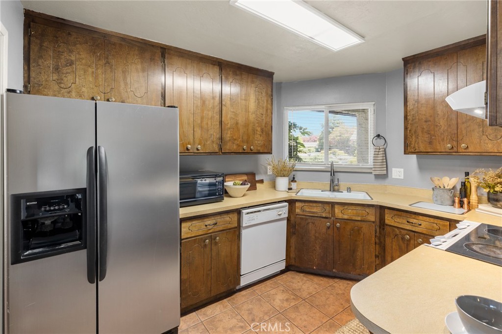 1887 Modoc Drive Property Photo 10
