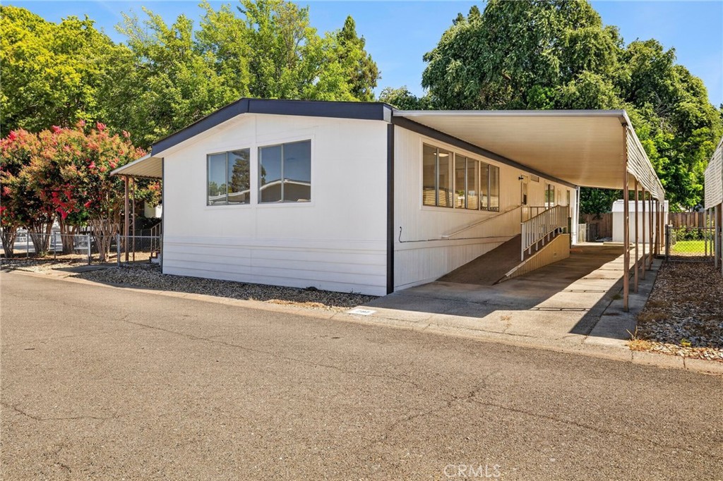 701 E Lassen 297 Property Photo 3