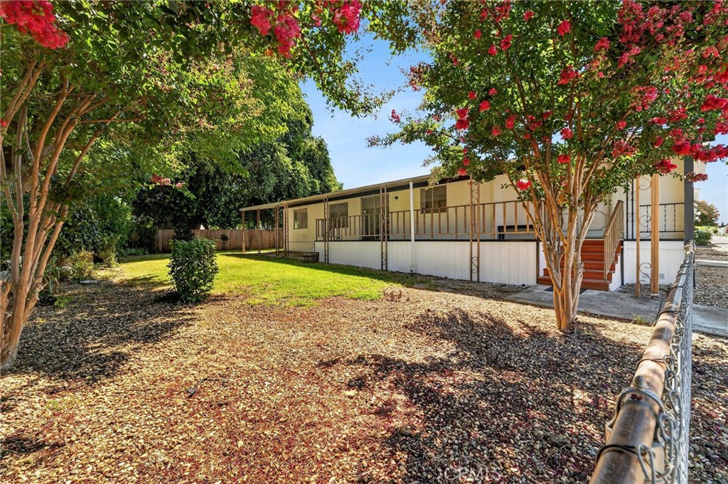 701 E Lassen 297 Property Photo 4