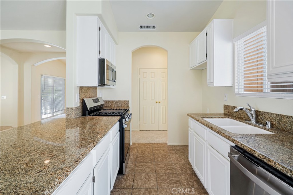 67836 Rio Largo Property Photo 17