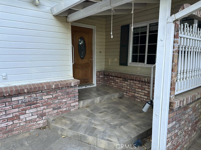 51 Sheldon Property Photo 5