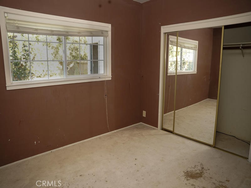 51 Sheldon Property Photo 7