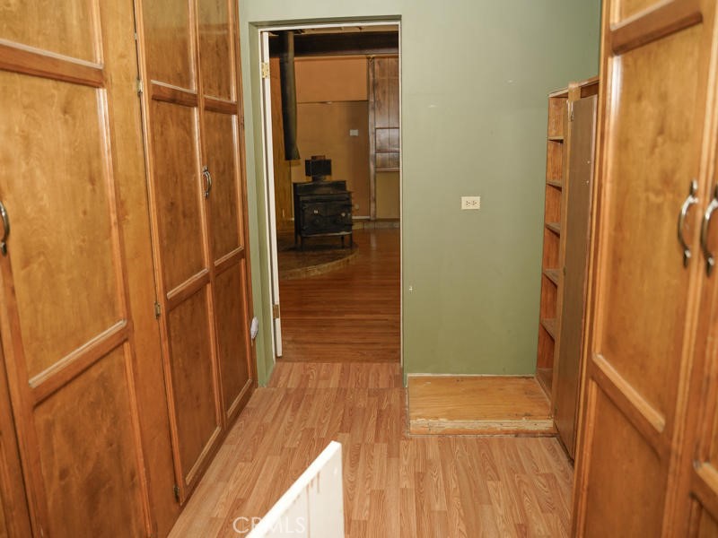 51 Sheldon Property Photo 12