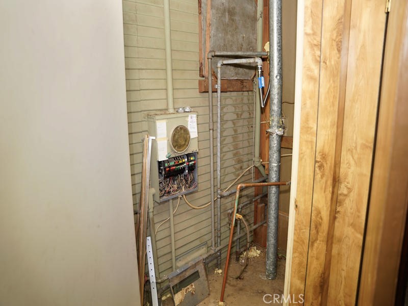 51 Sheldon Property Photo 13