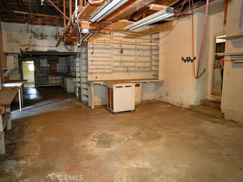 51 Sheldon Property Photo 22