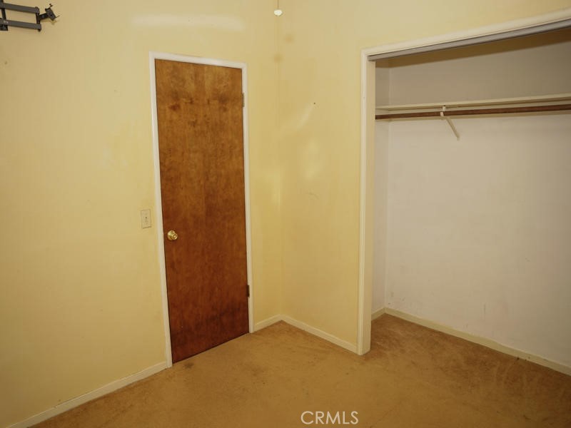 51 Sheldon Property Photo 25
