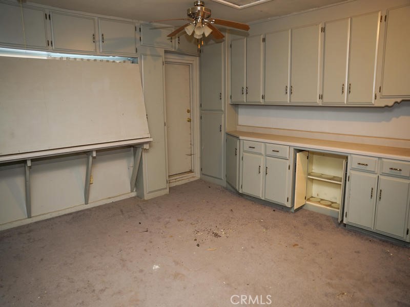 51 Sheldon Property Photo 32