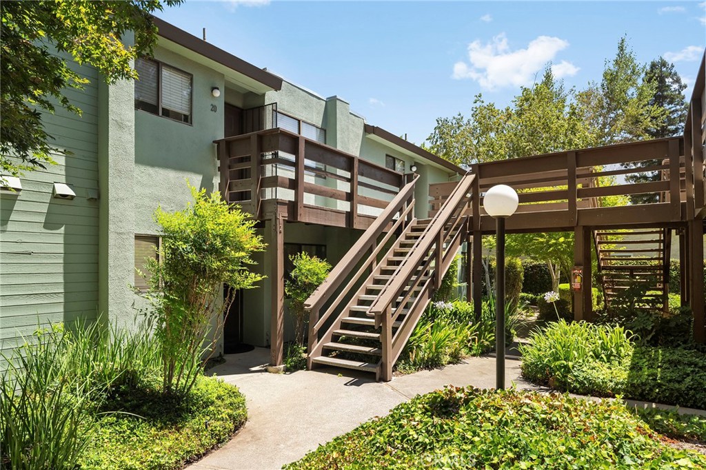 1415 Sheridan 18 Property Photo 1