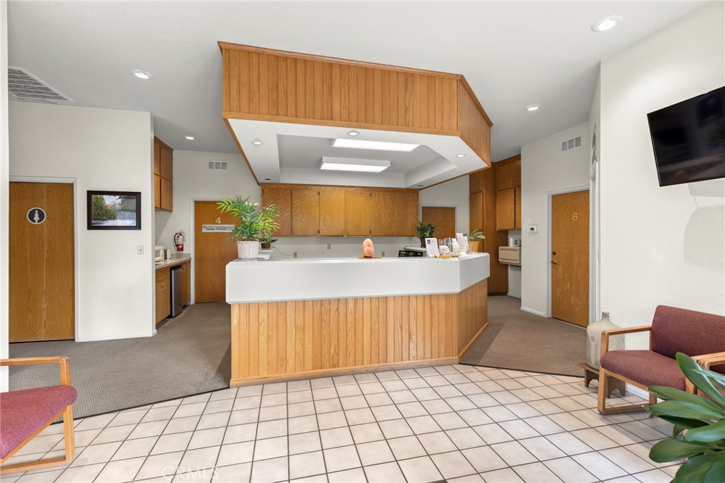 5910 Clark Road M7 Property Photo 3