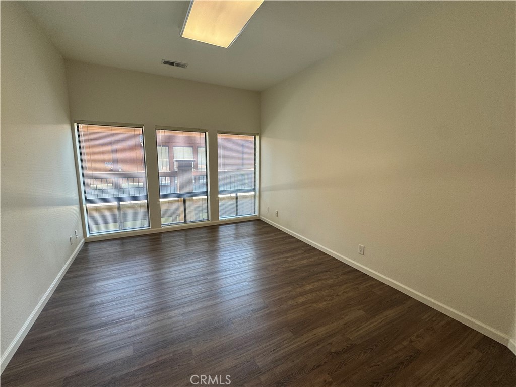 5910 Clark Road M9 Property Photo 2
