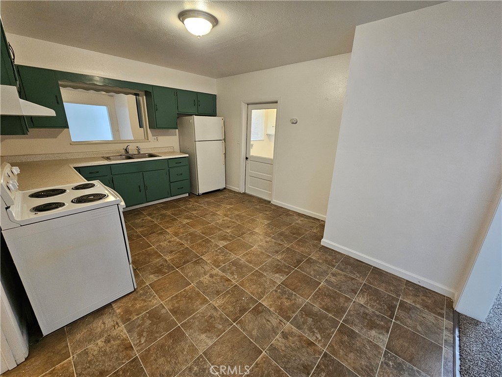 303 Colusa Property Photo 12