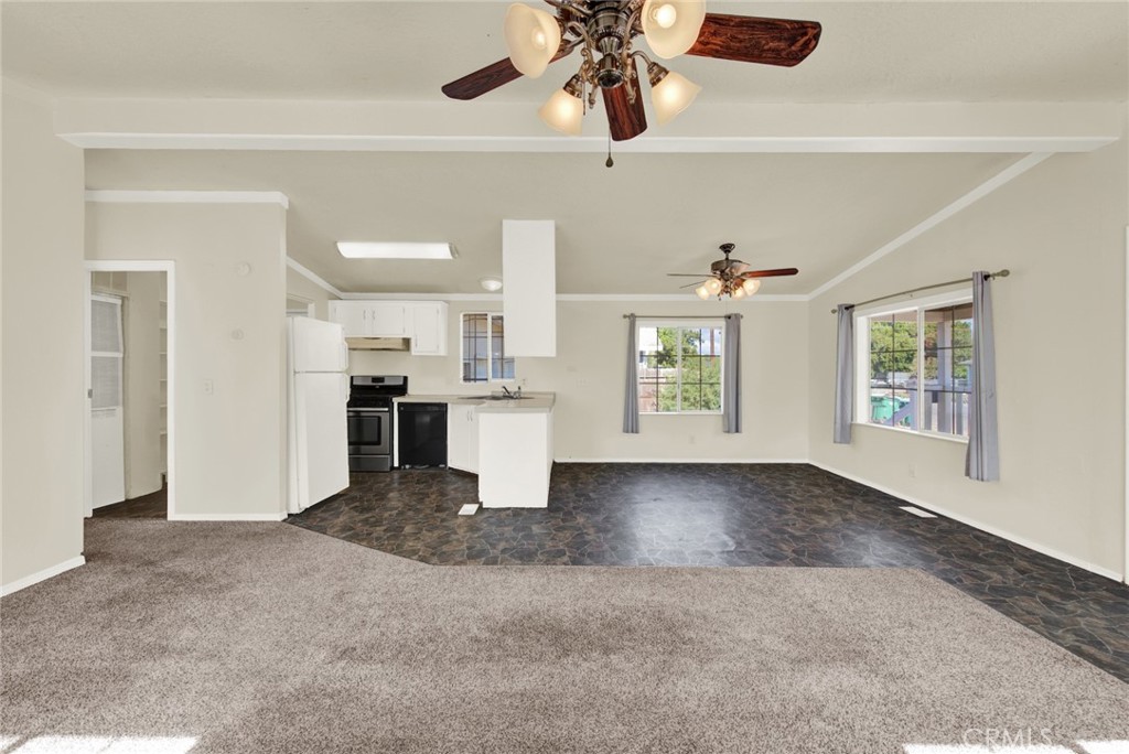 1177 Fig Property Photo 12