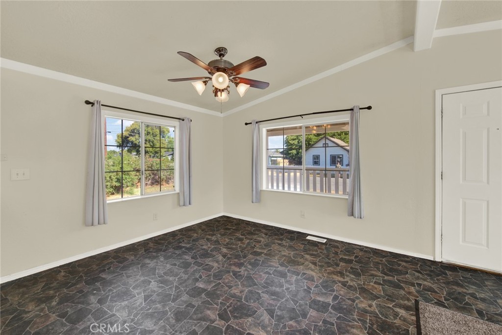 1177 Fig Property Photo 18