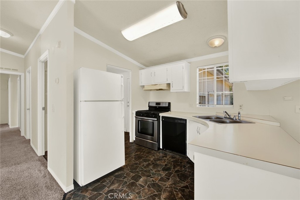 1177 Fig Property Photo 24