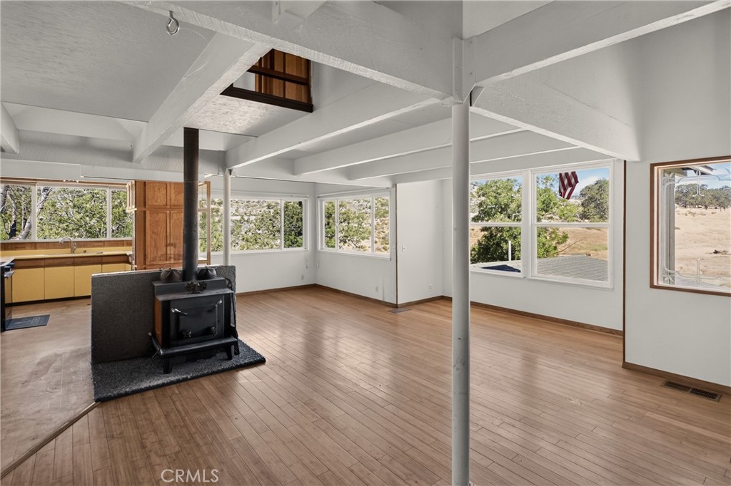 405 Old Cottonwood Creek Road Property Photo 2