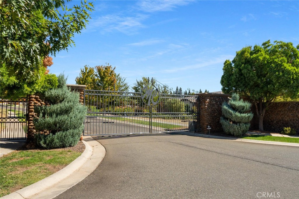 6 Matada Court Property Photo 4