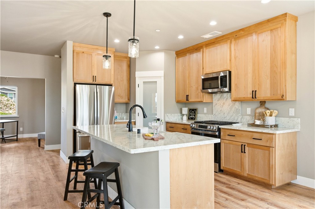 6337 Oliver Road Property Photo 11