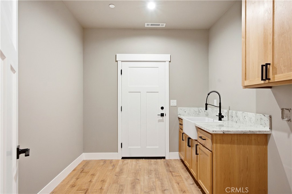 6337 Oliver Road Property Photo 29
