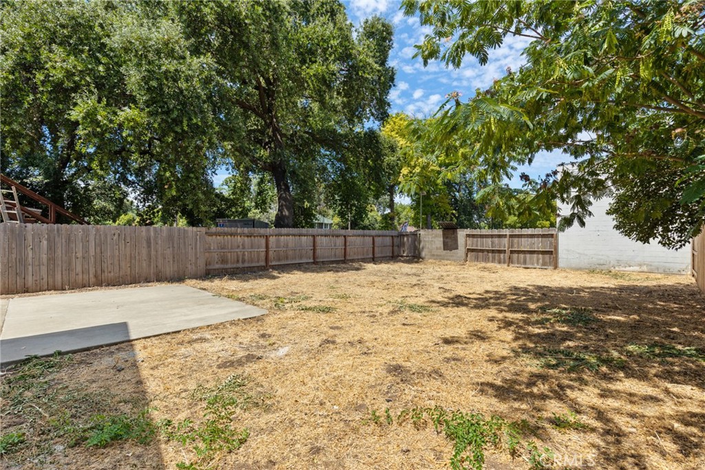1038 W 5th Street Property Photo 18