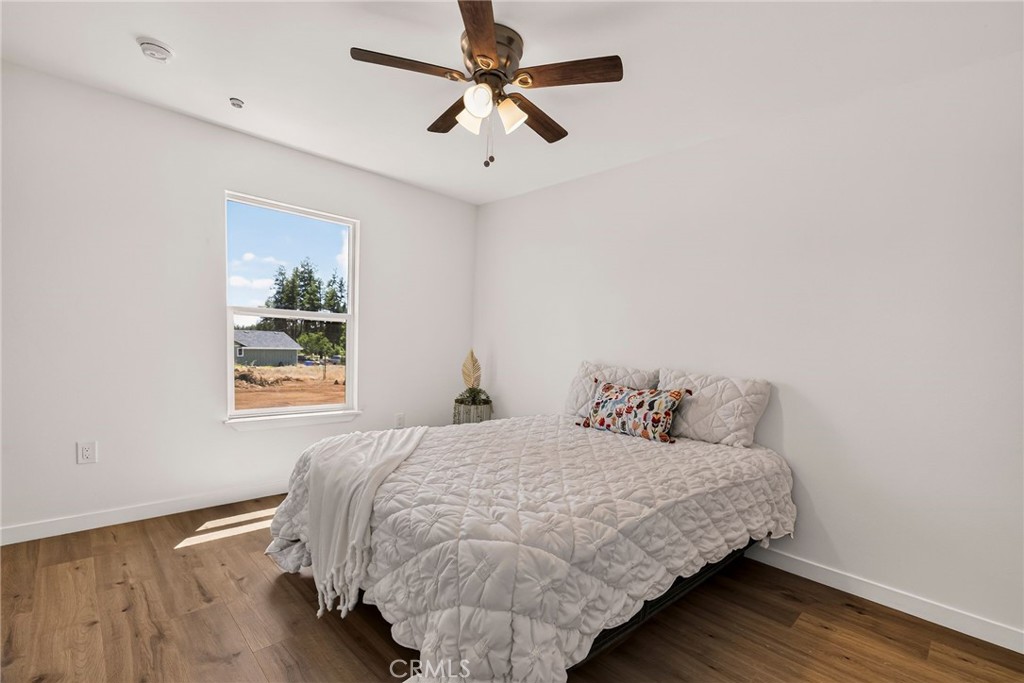 6815 Rexdale Property Photo 13