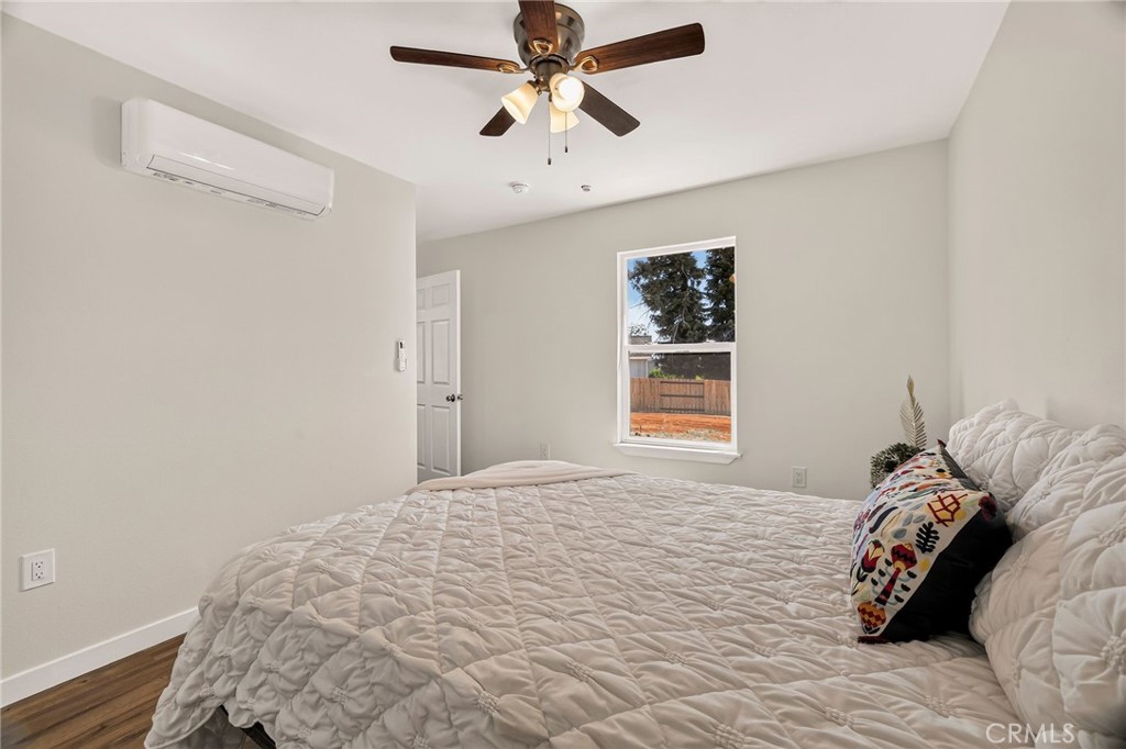 6815 Rexdale Property Photo 15