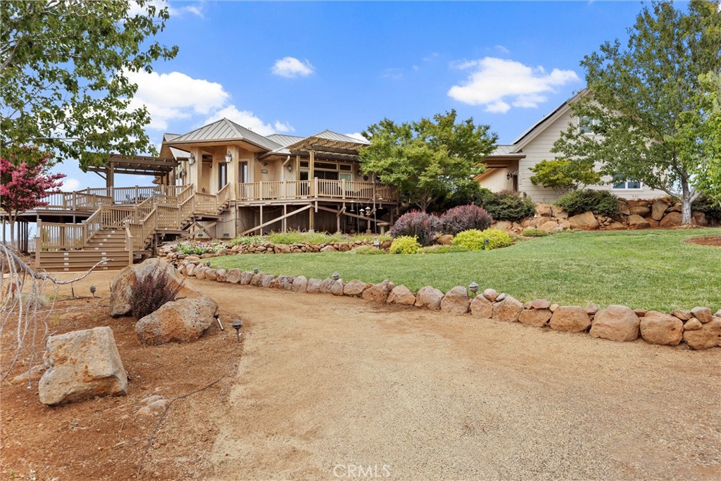 8120 Cohasset Property Photo 1