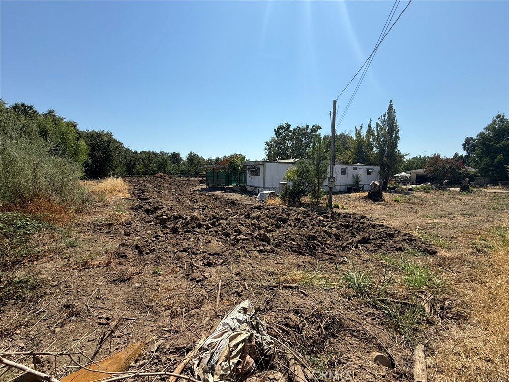 707 Justeson Property Photo 2