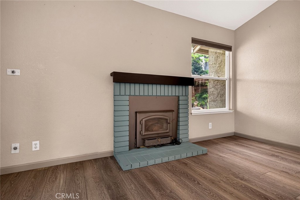 50 Lexington Property Photo 9